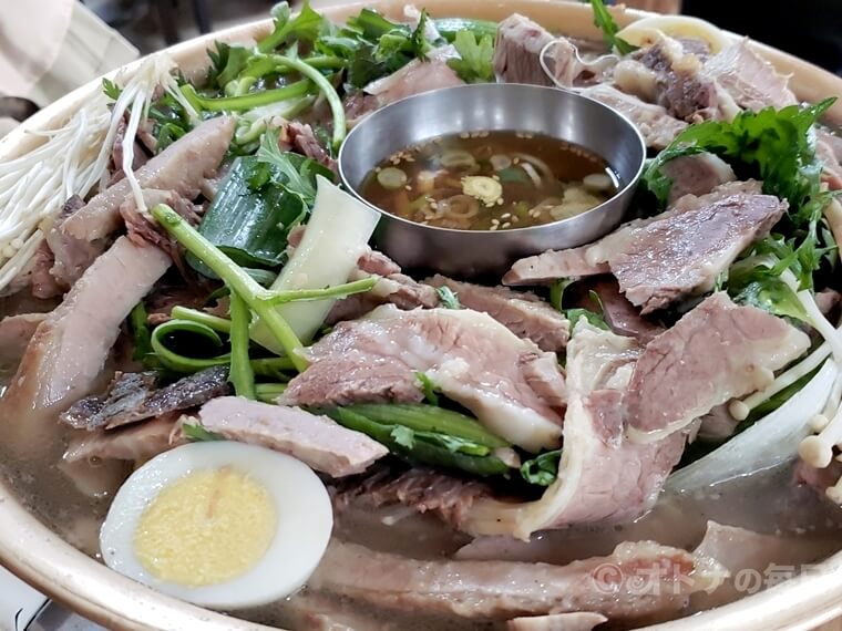 旅グルメ　真味平壌冷麺　オボクチェンバン　肉鍋