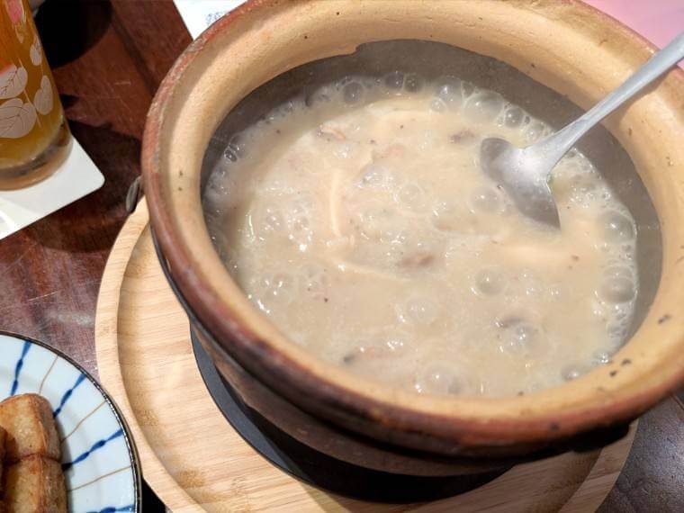 美美台湾　台湾グルメ　十二月　お粥　茶飲