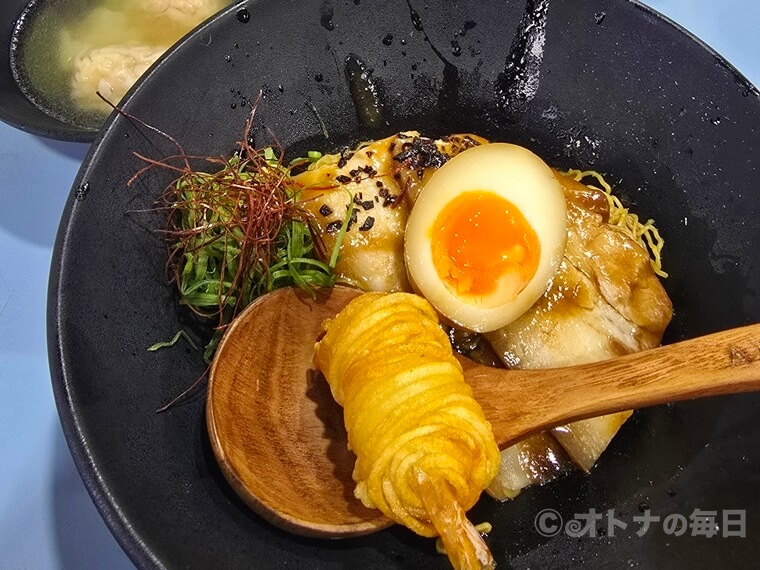 シンガポール ミシュラン ヌードルストーリー 汁なしヌードル