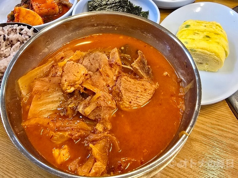 韓国グルメ　キムチチゲ　5大キムチチゲ　クルタリ