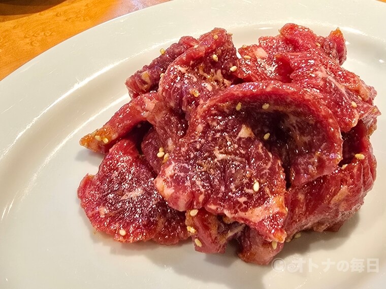 焼肉やっちゃん　焼肉店　神田　カウンター焼肉