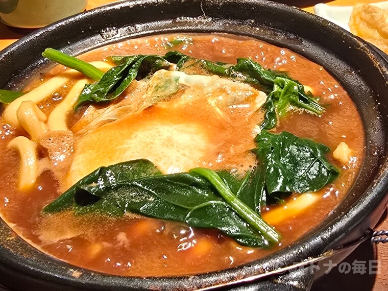 東京グルメ 玉丁本店 味噌煮込みうどん 手羽先唐揚げ