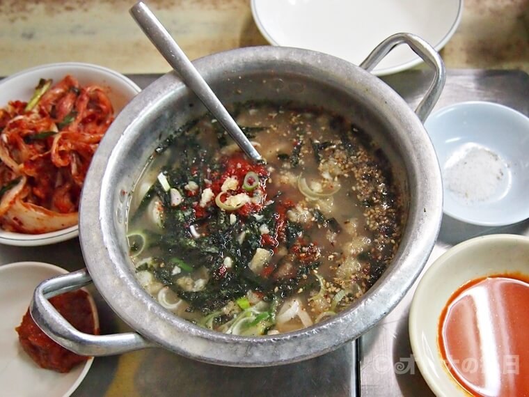 韓国グルメ サランバンカルグクス 鶏の水炊き 定食 忠武路