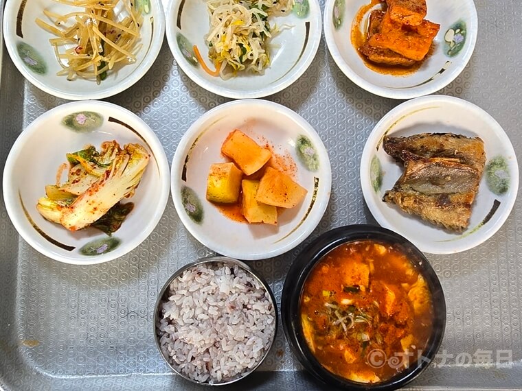 韓国グルメ 소담집  ソダムチプ 鐘路3街 益善洞 定食