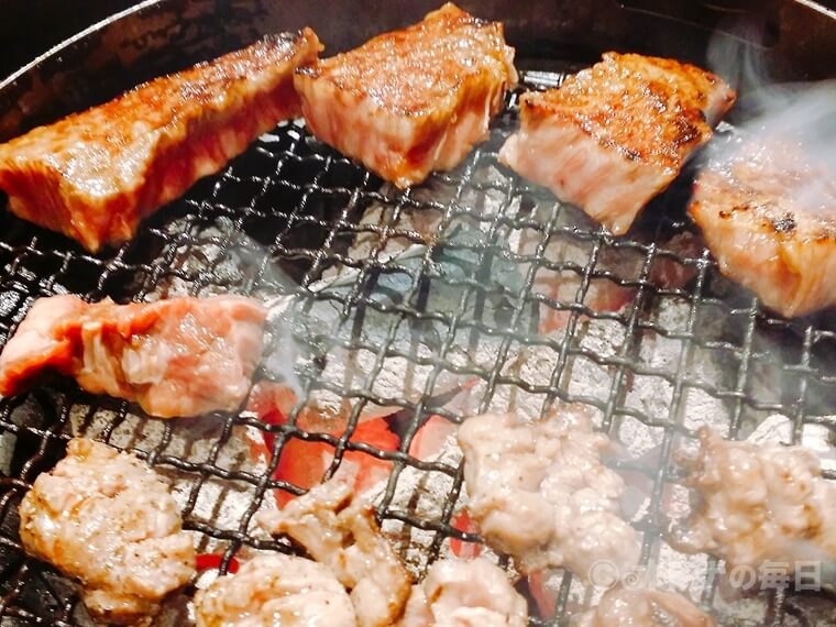 浅草 焼肉 本とさや ホルモン 美味しん坊