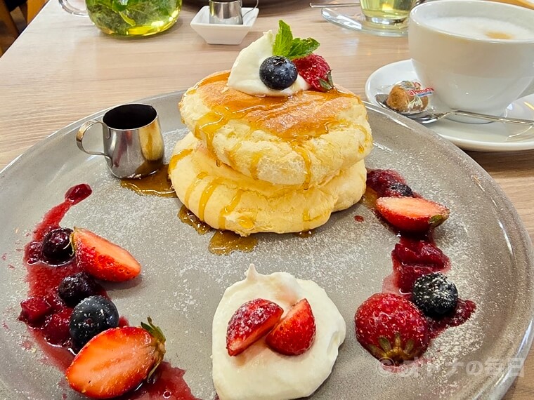 今日のランチ 上野公園 エブリワンズカフェ パンケーキ