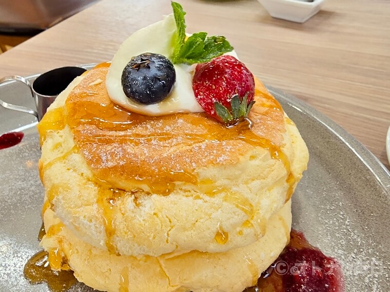 今日のランチ 上野 エブリワンズカフェ パンケーキ