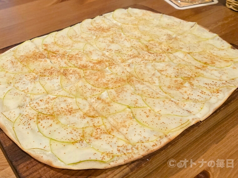 美味しん坊 護国寺 目白 ドイツ料理 レッカーマウル leckermaul フラムクーヘン 青林檎