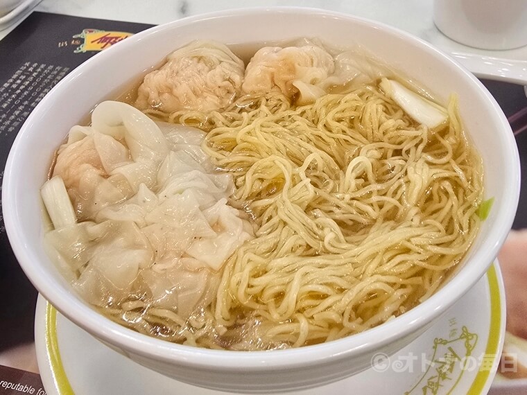 旅のよもやま話 香港空港 ミシュラン 何洪記粥麺専家 ワンタン麺