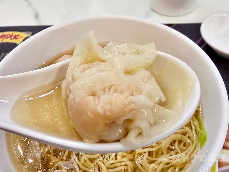 旅のよもやま話 香港空港 ミシュラン 何洪記粥麺専家 ワンタン麺
