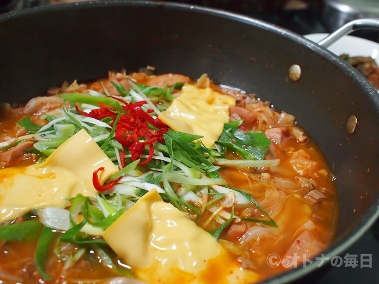 旅グルメ 韓国グルメ 梨泰院 パダ食堂 プデチゲ