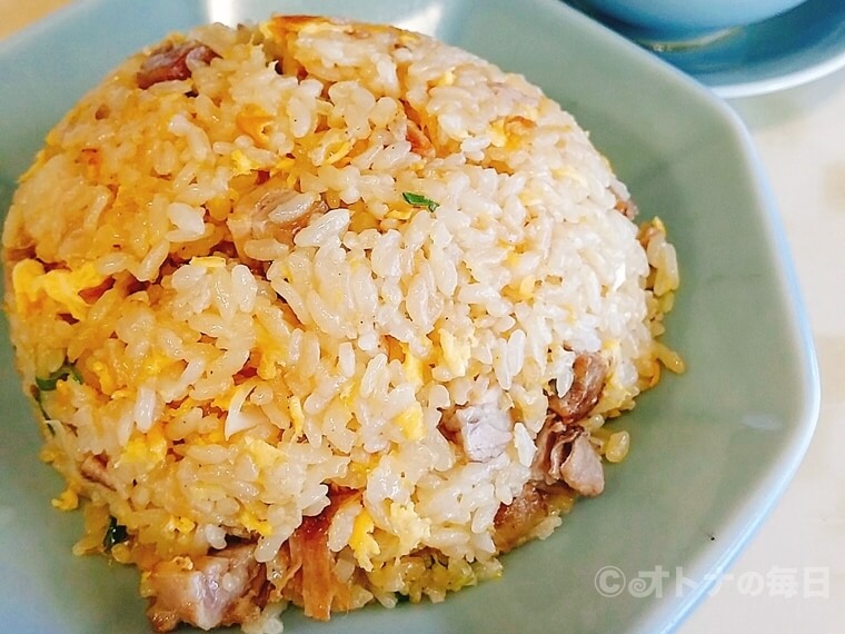 今日のランチ　神楽坂　中華料理　龍朋　チャーハン