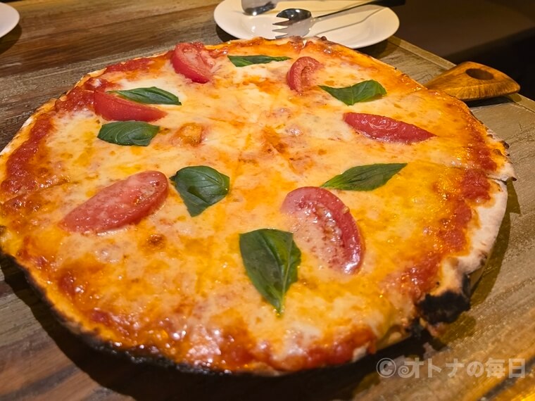 美味しん坊　代々木　イタリアン　パンコントマテ
