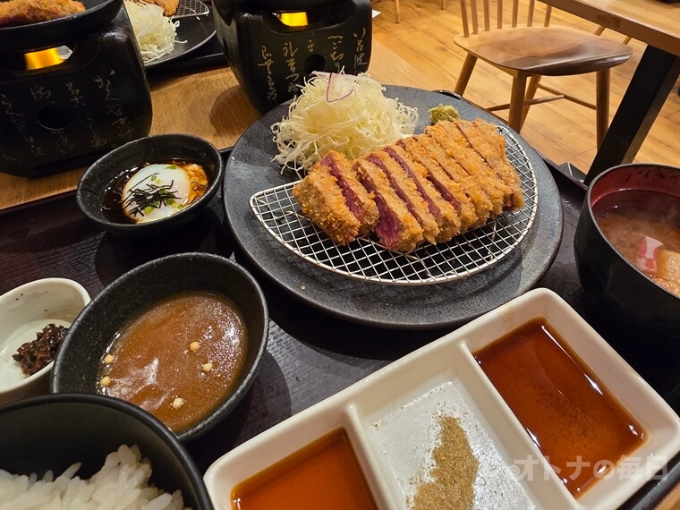 今日のランチ　牛ツ京都勝牛　牛カツ