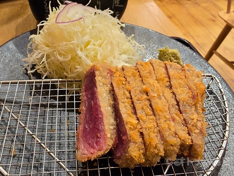 今日のランチ　牛ツ京都勝牛　牛カツ